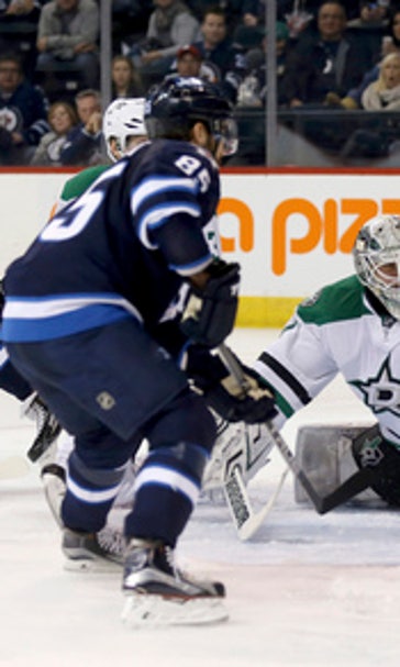 Benn scores twice in 3rd, Stars beat Jets to end 3-game skid